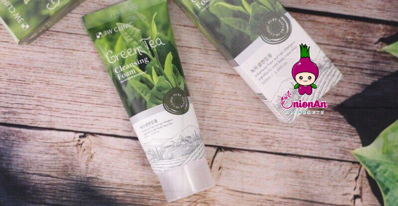 Sữa Rửa Mặt Chiết Xuất Từ Trà Xanh 3W Clinic Green Tea Cleansing Foam